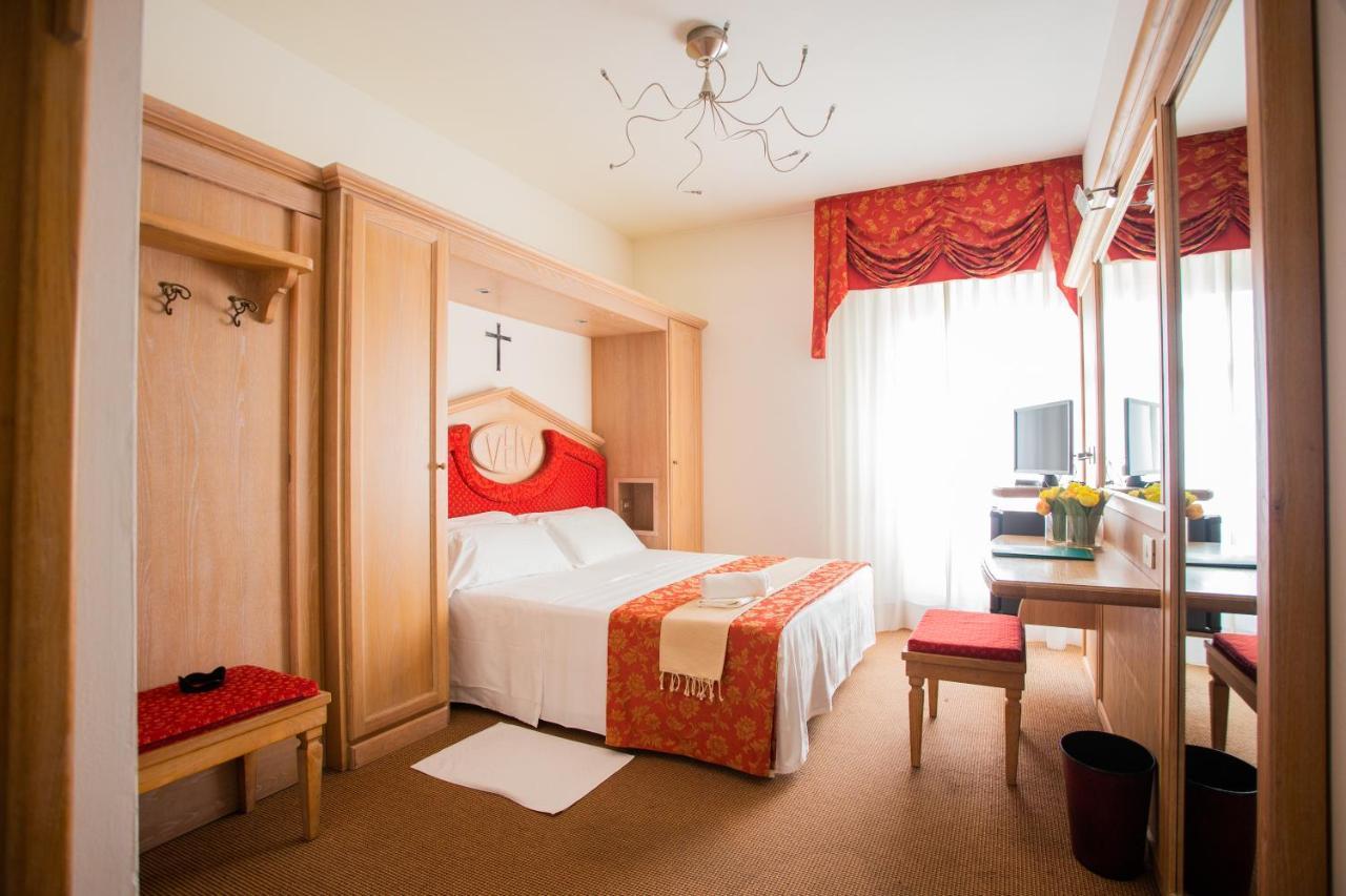 Hotel Villa Verde Rivotorto Exteriér fotografie